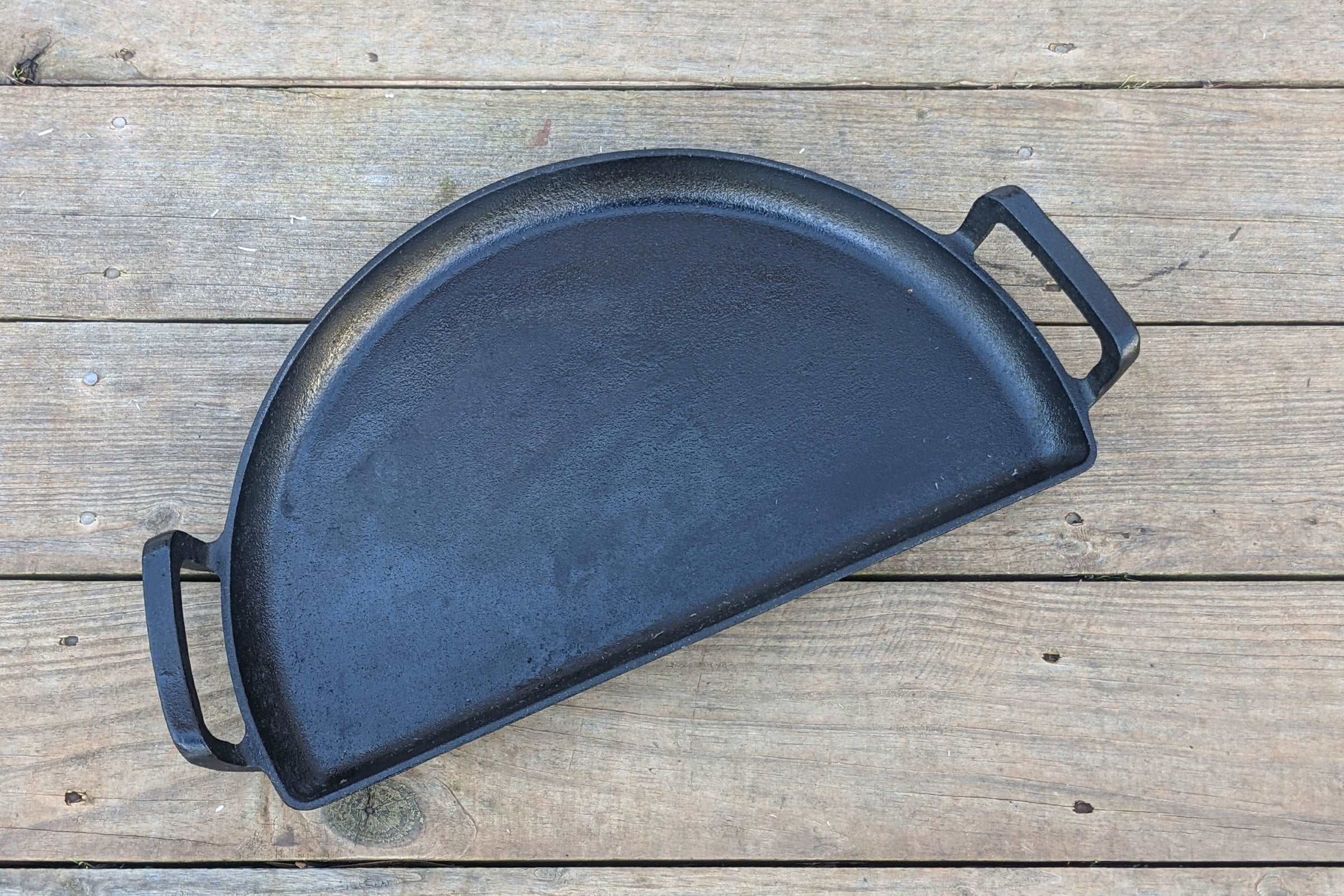 Drip 'N Griddle Pan - 22' Gusseisen